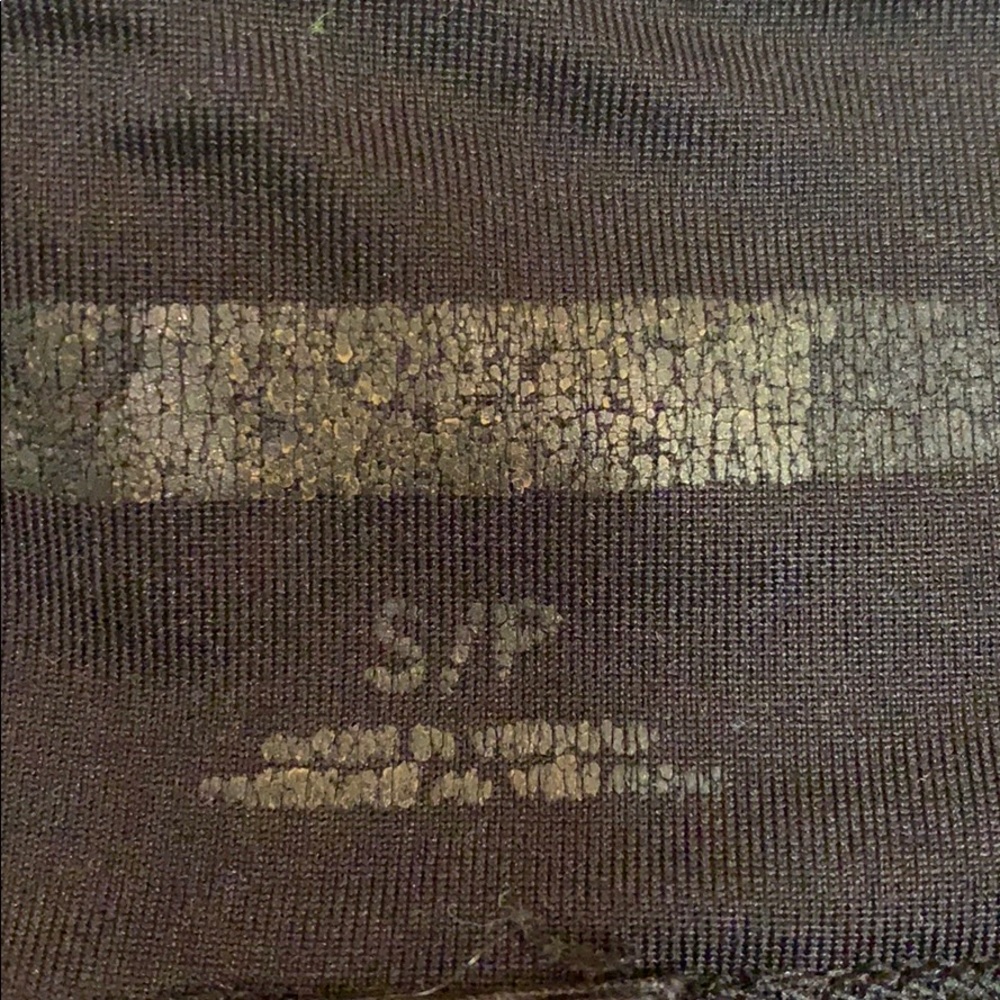 Black Cropped Leggings - Picture 6 of 6